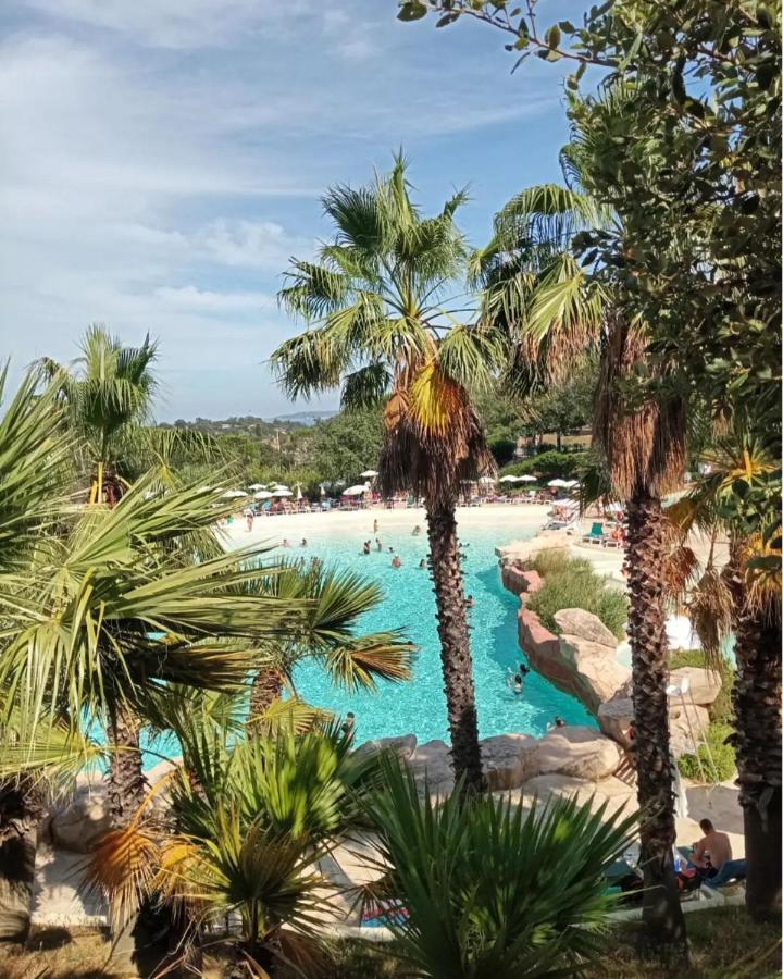 Charmant Appartement Village Restanques De Saint Tropez غريمو المظهر الخارجي الصورة